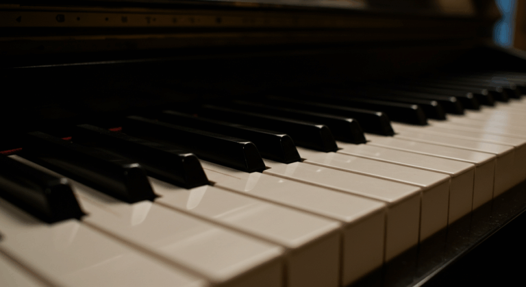 ピアノの黒鍵と白鍵の数の不思議〜音楽喫茶で語る鍵盤の秘密〜